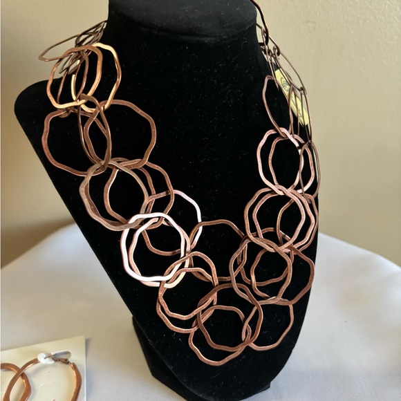 Premier Designs necklace and earring set - Picture 3 of 4